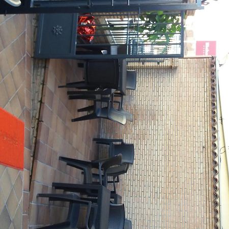 Hostal Sesena Esterno foto