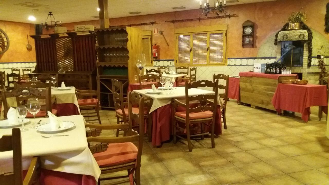 Hostal Sesena Esterno foto