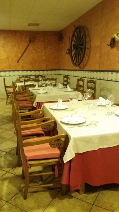 Hostal Sesena Esterno foto