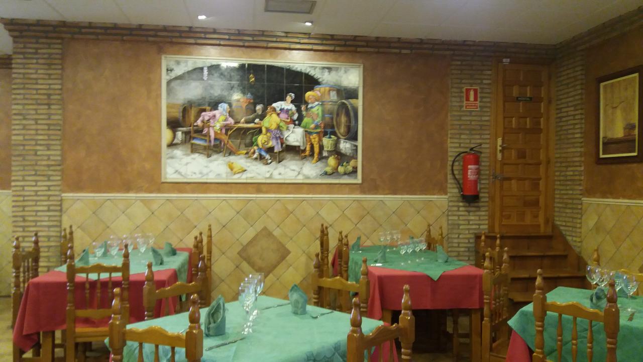 Hostal Sesena Esterno foto