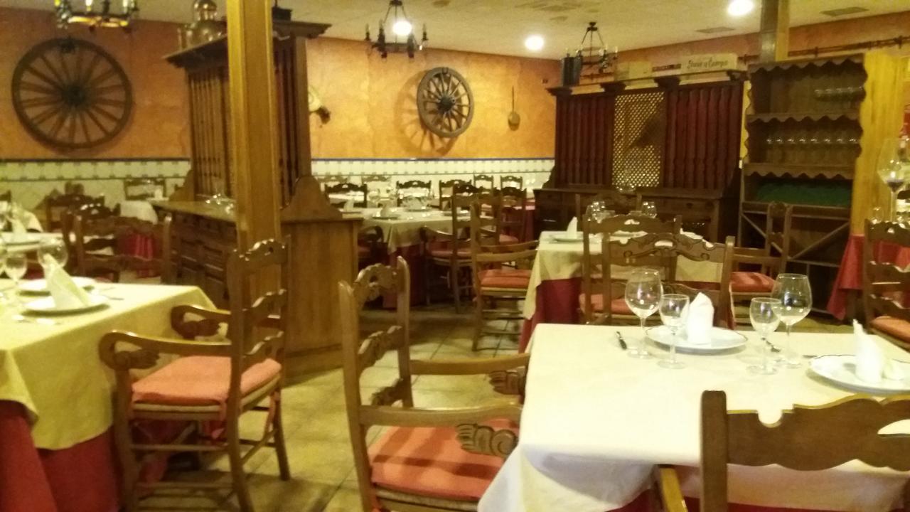 Hostal Sesena Esterno foto
