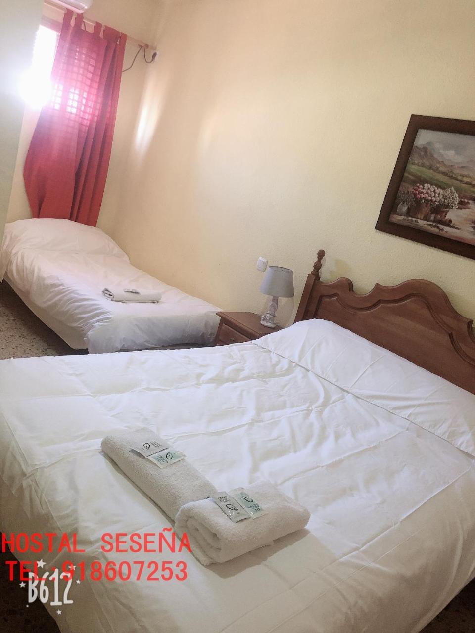 Hostal Sesena Esterno foto